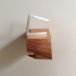 Not triangle-Ring-Naormi meijia wang